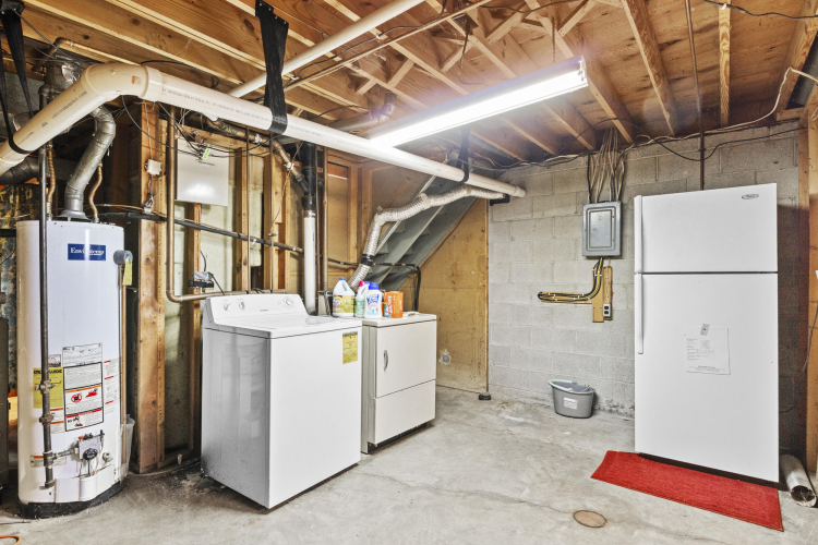 Listing Image 18