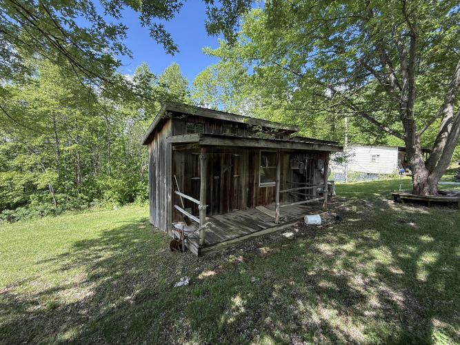 Listing Image 5