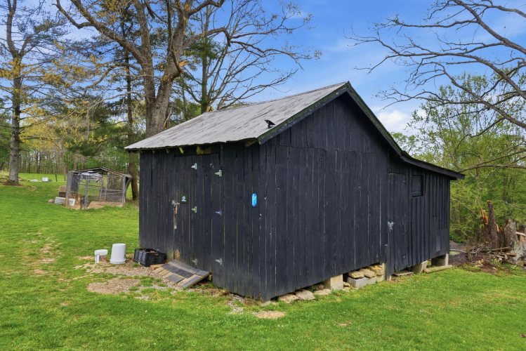 Listing Image 48