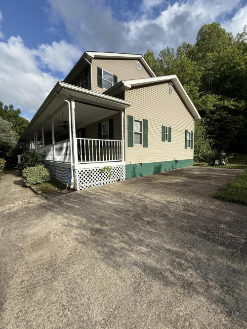 Listing Image 3