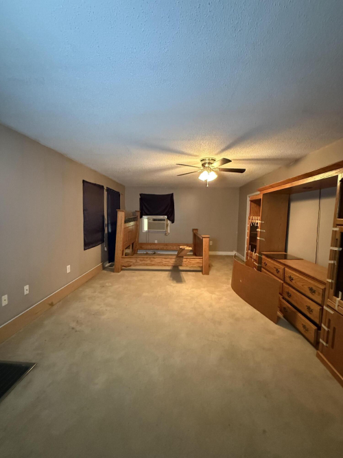 Listing Image 28