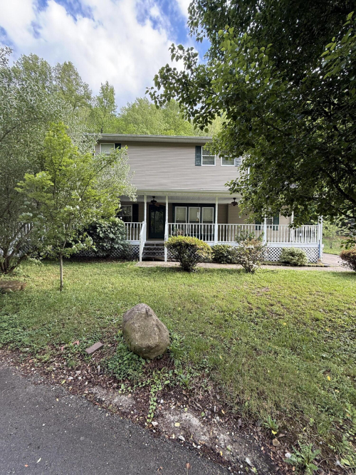 Listing Image 4