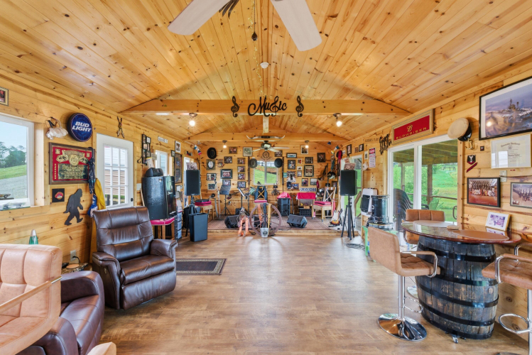 Listing Image 88