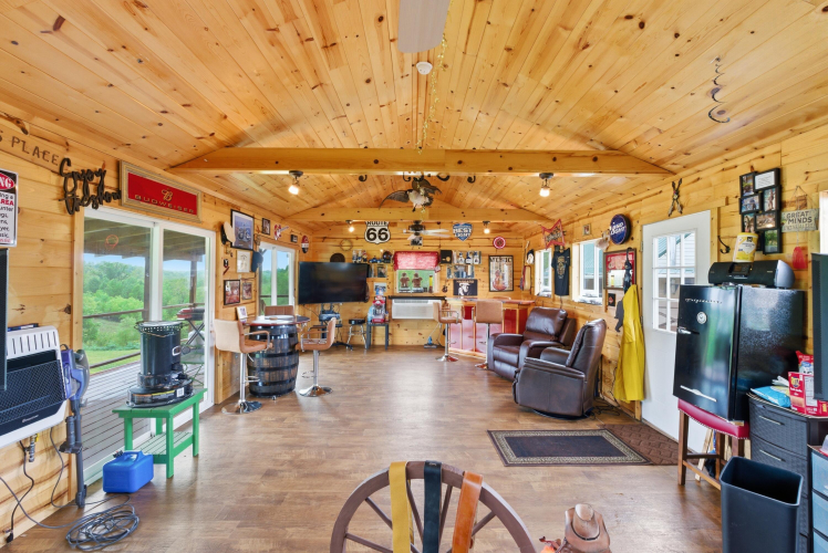 Listing Image 89