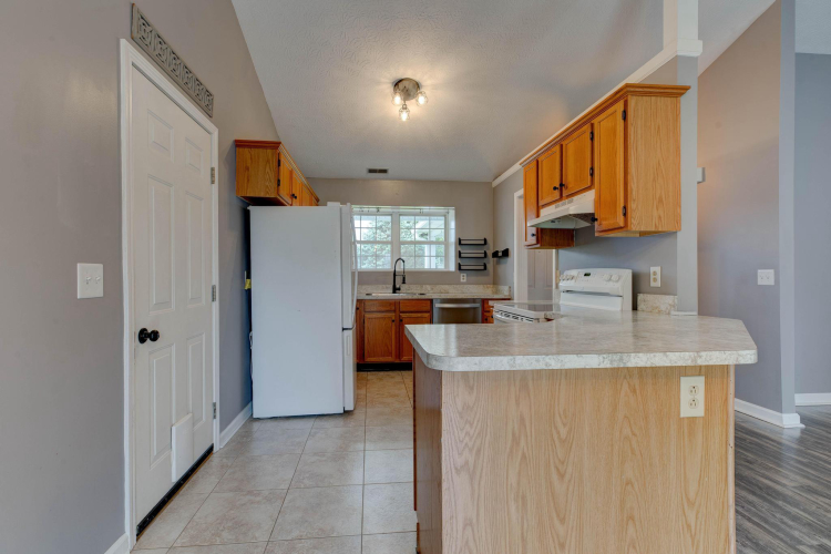 Listing Image 13