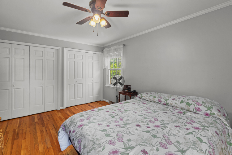 Listing Image 25