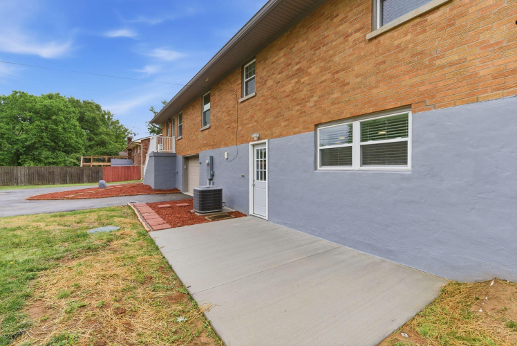 Listing Image 33