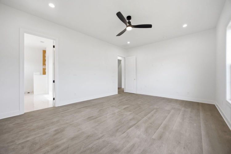 Listing Image 58