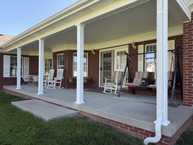 Listing Image 9
