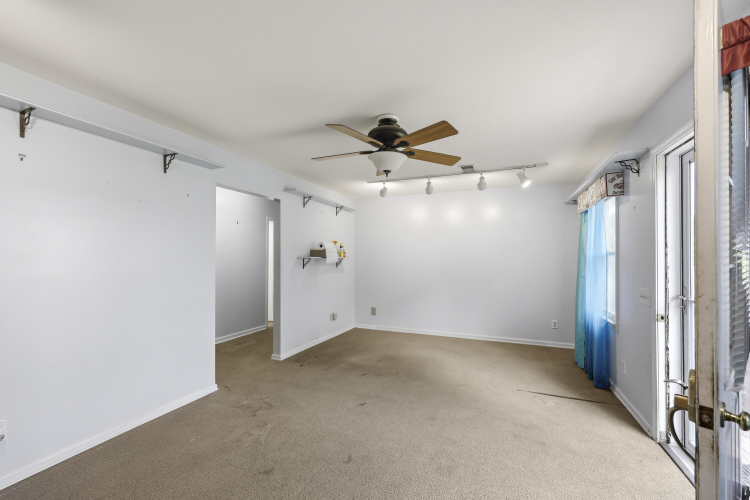 Listing Image 40
