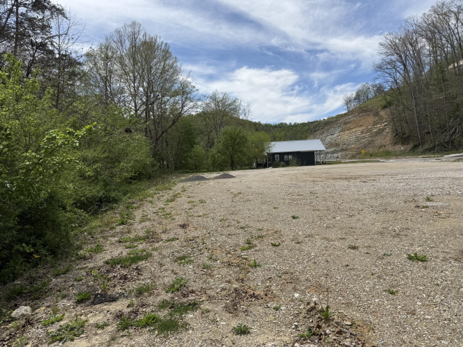 Listing Image 8