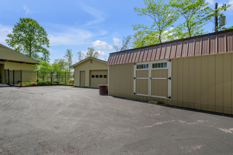 Listing Image 101