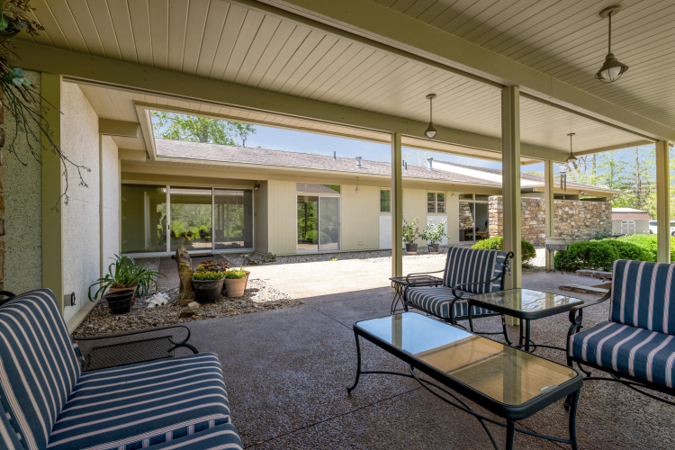 Listing Image 106