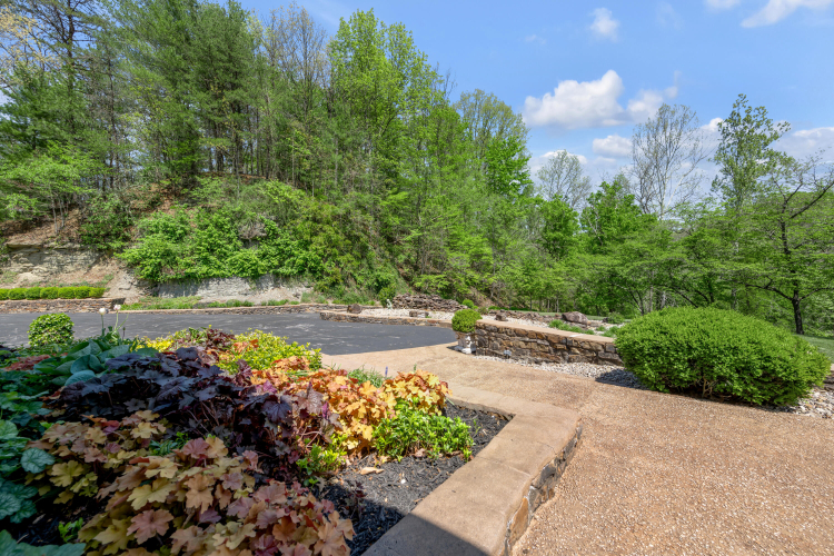 Listing Image 109