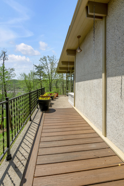 Listing Image 112