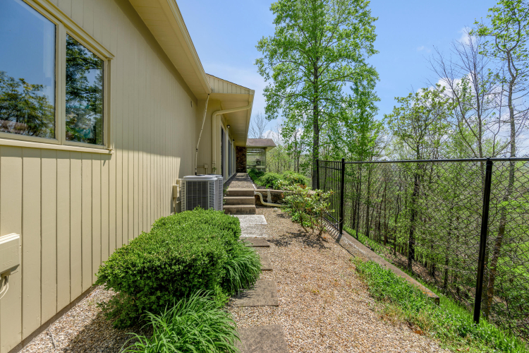 Listing Image 121