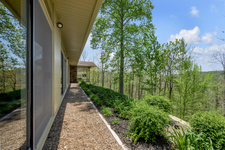 Listing Image 122