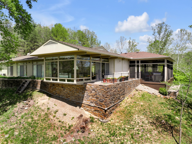 Listing Image 125