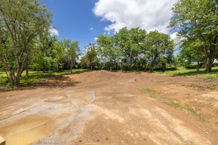 Listing Image 33