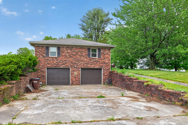 Listing Image 24
