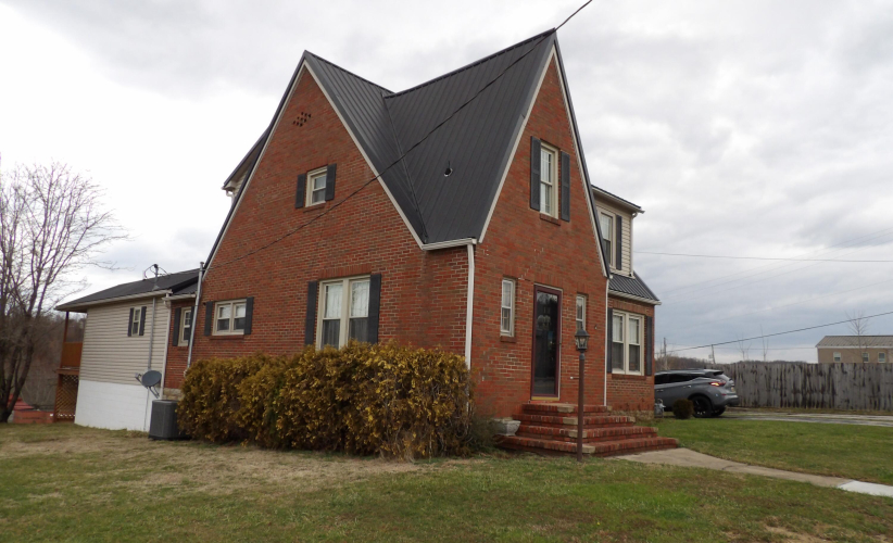 Listing Image 9