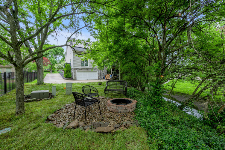 Listing Image 52