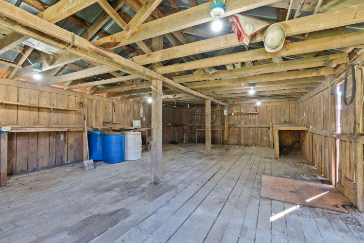 Listing Image 33