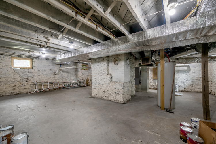 Listing Image 60