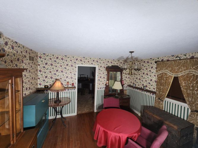 Listing Image 14