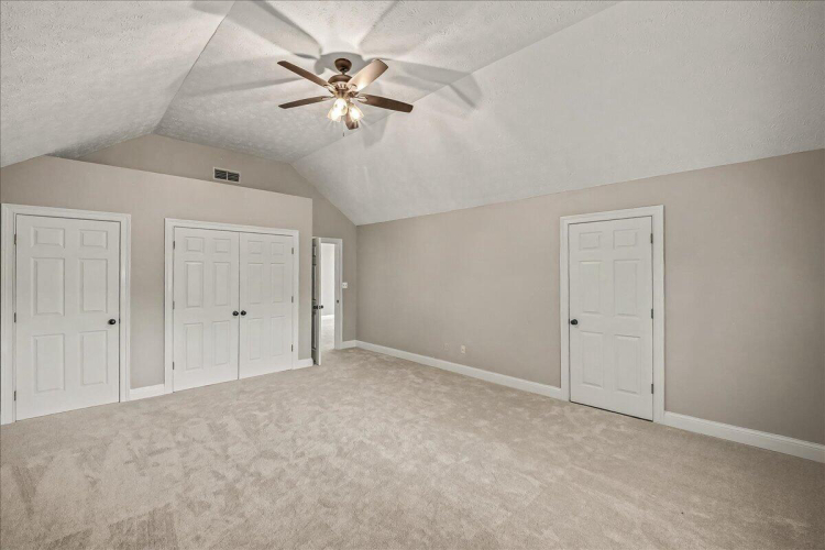 Listing Image 54