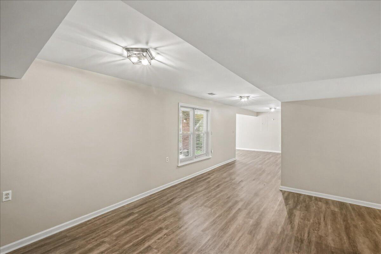 Listing Image 65