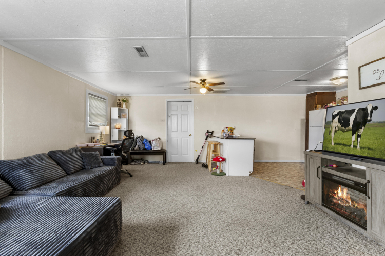Listing Image 37
