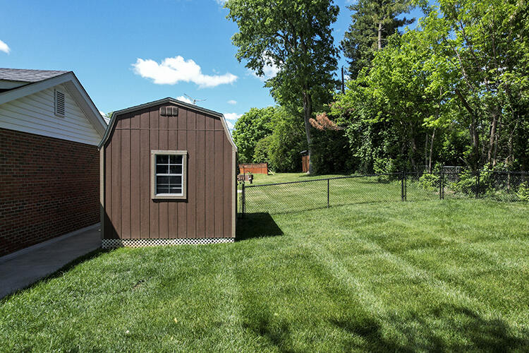 Listing Image 11