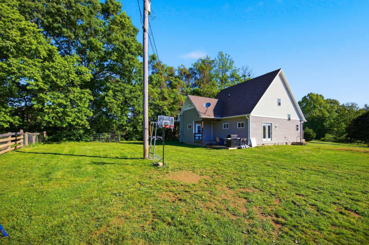 Listing Image 52
