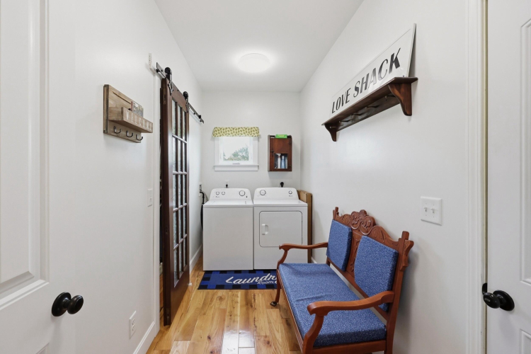 Listing Image 32