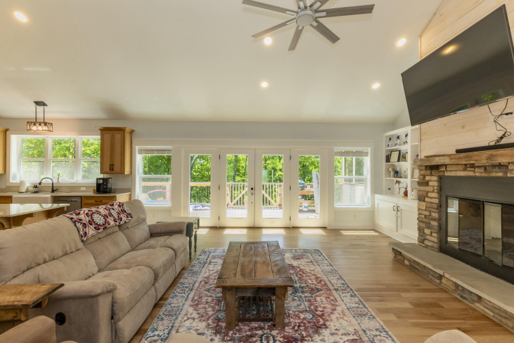 Listing Image 22