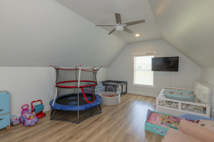 Listing Image 55
