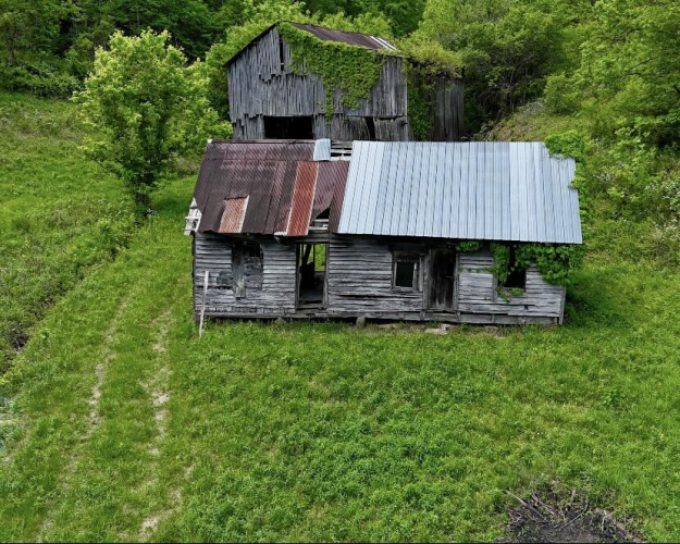 Listing Image 6