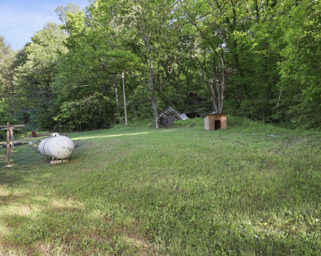 Listing Image 14