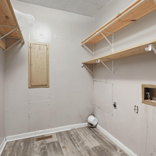 Listing Image 24