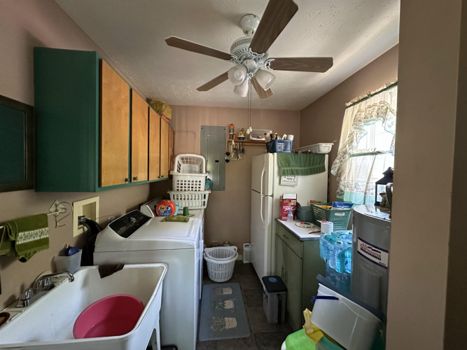 Listing Image 16