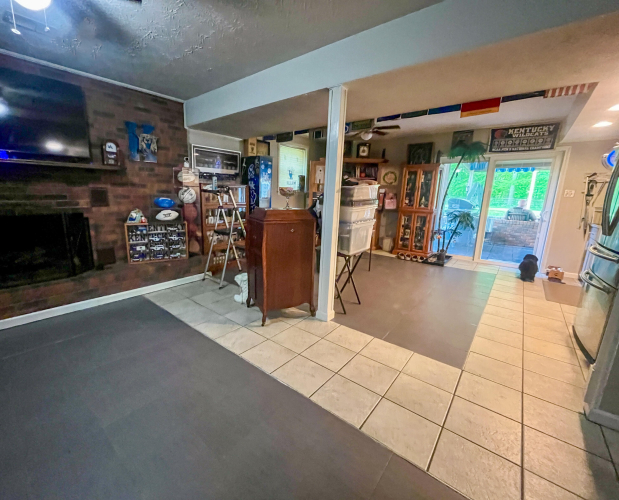 Listing Image 33
