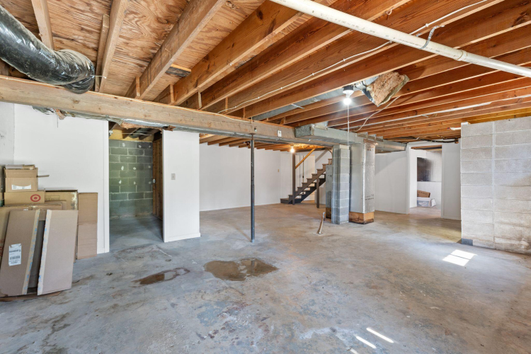 Listing Image 41