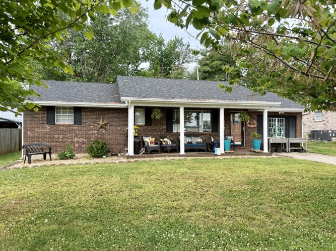 Listing Image 4