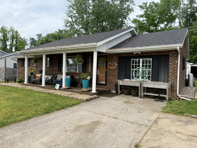 Listing Image 5