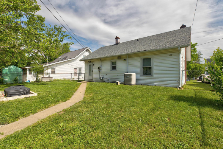 Listing Image 16