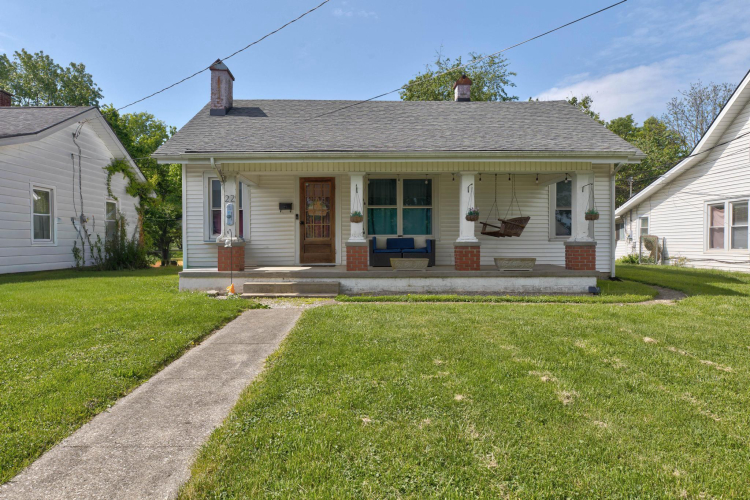 Listing Image 4