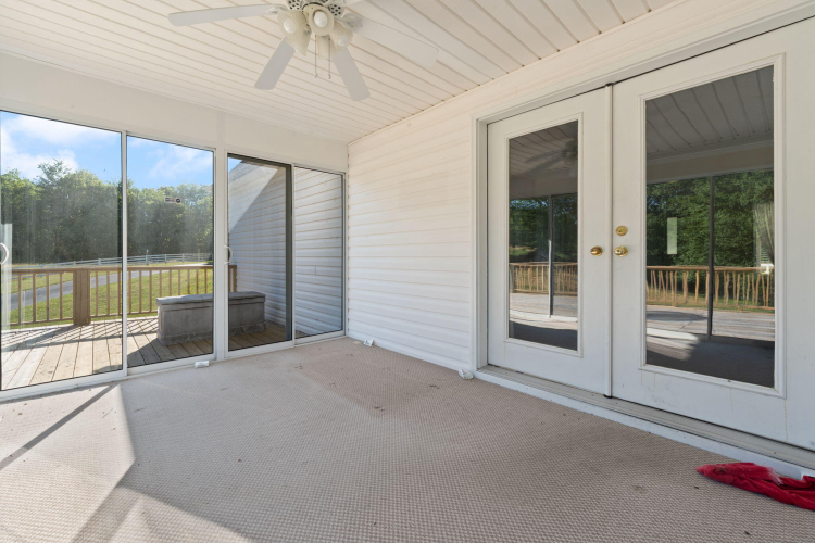 Listing Image 54