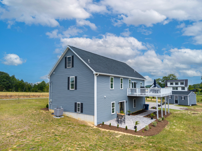 Listing Image 12