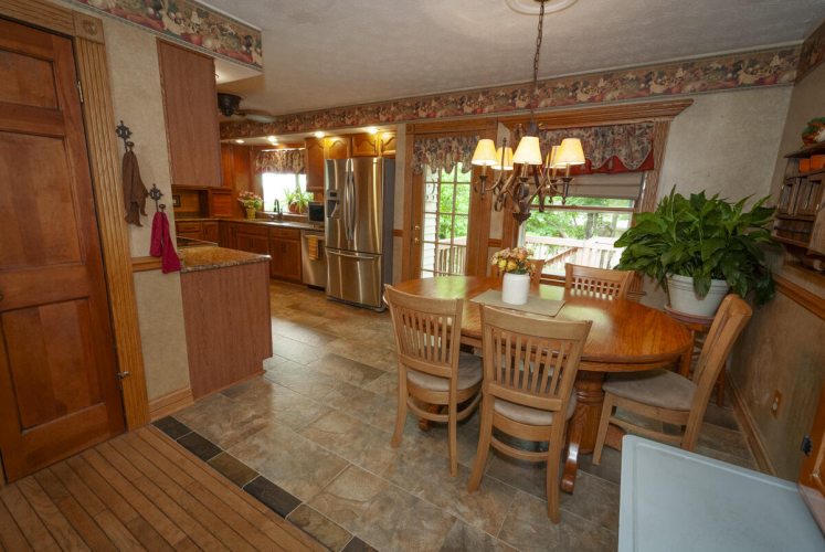 Listing Image 22